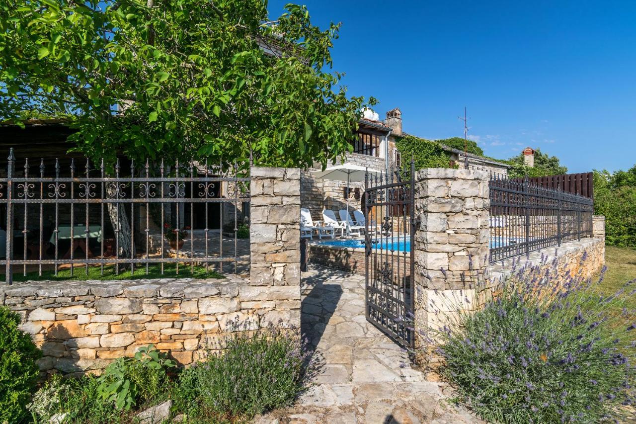 Villa Maria Oprtalj Exterior photo